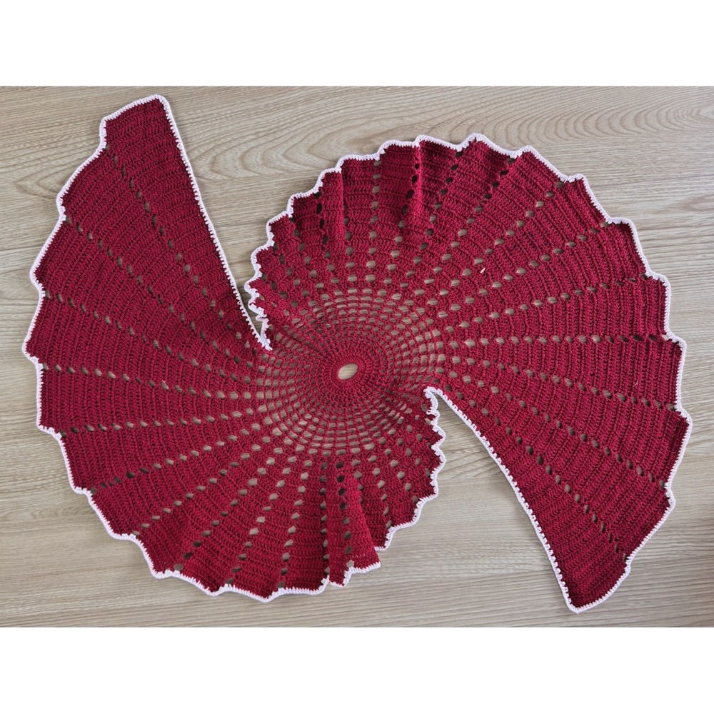 Handmade Christmas Crochet Table Runner Red White Spiral Mercerized Cotton 23in